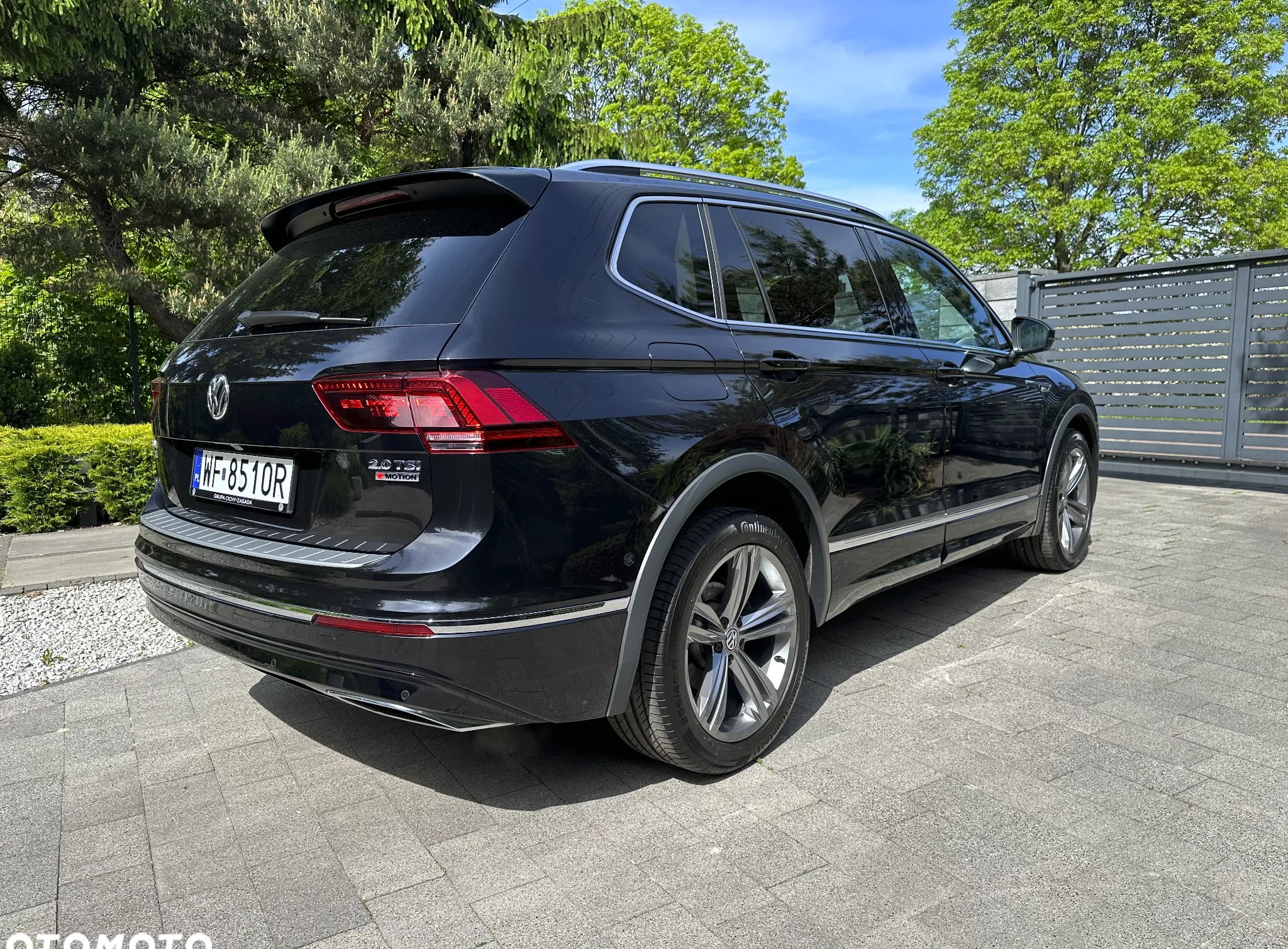 Volkswagen Tiguan cena 141450 przebieg: 135000, rok produkcji 2018 z Warszawa małe 562